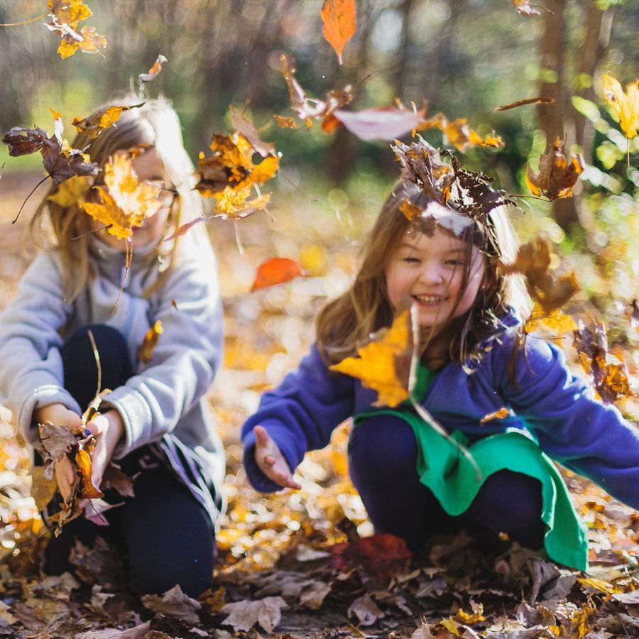 notfallpaedagogik-trauma-kinder-spielen-wald